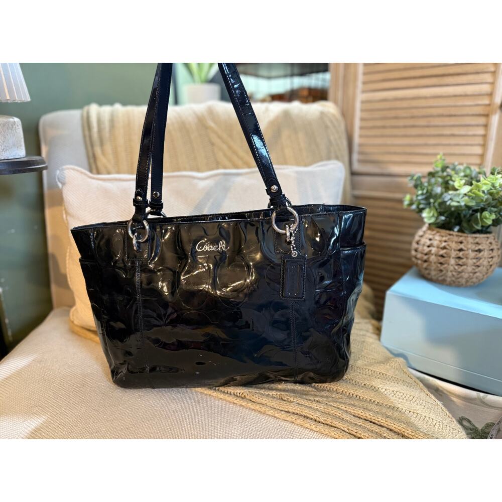 Coach East West Gallery Tote Black Embossed Patent Leather - F17729